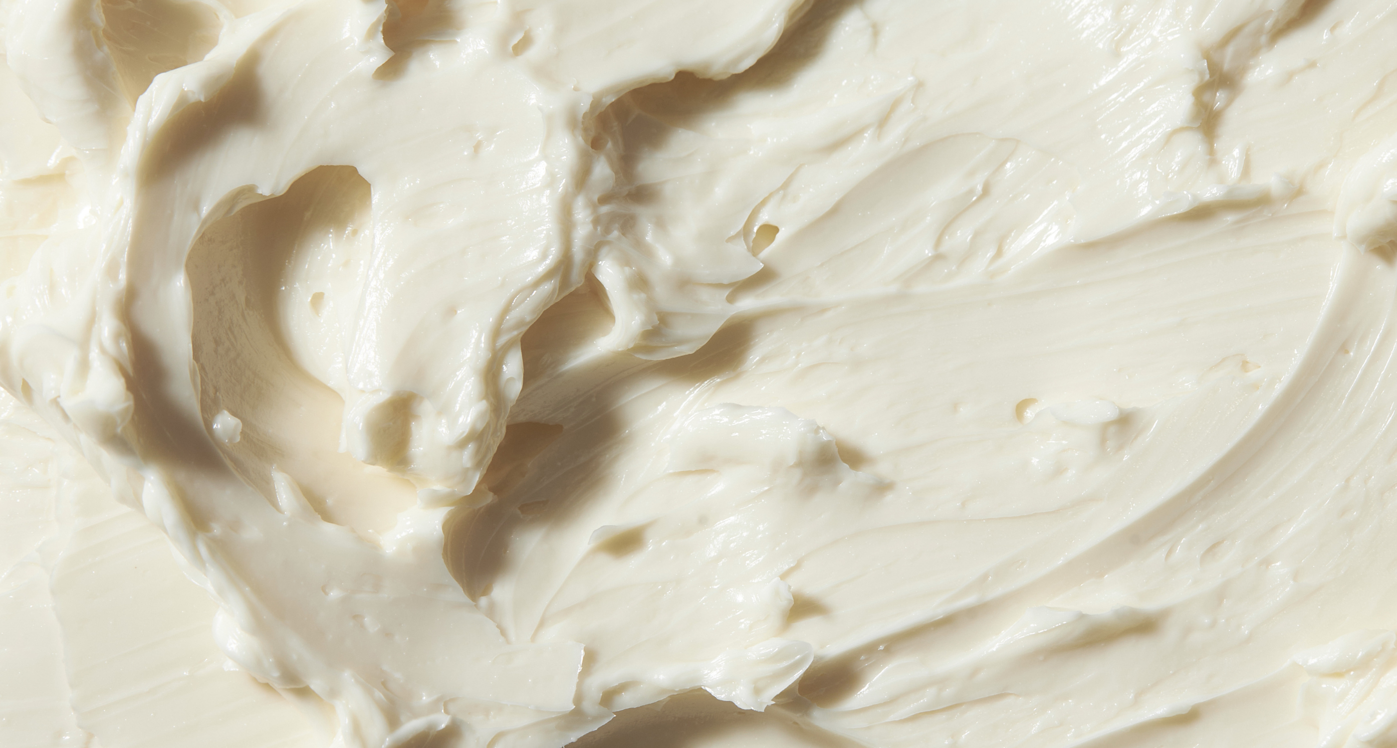 Retin-Algae Body Butter rich texture — clinical body care by OLAMIC